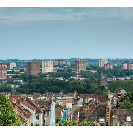 Spectacular Views, Spacious And Airy Flat For 10 *